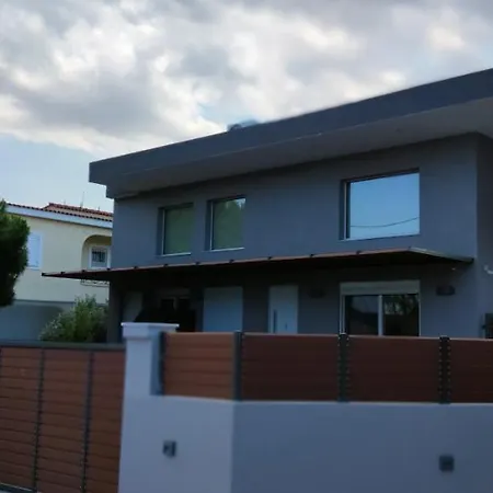 3apartments Artemis Luxury * Ártemida