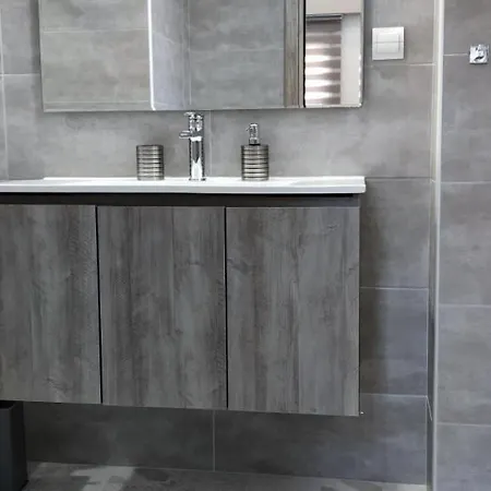 3apartments Artemis Luxury Apartment